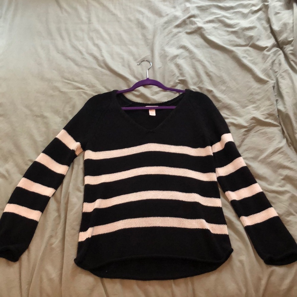 Black and white knitted sweater